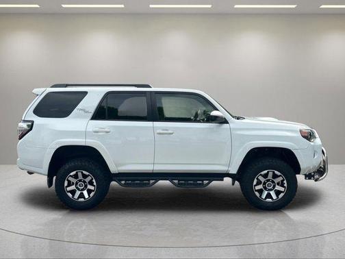 Super White 2021 Toyota 4Runner TRD Off Road
