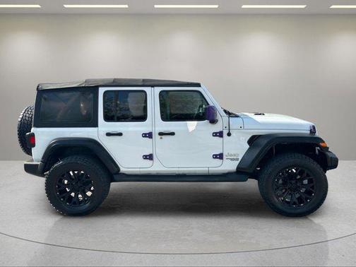Bright White Clearcoat 2018 Jeep Wrangler Unlimited Sport
