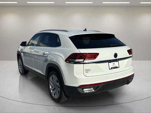 Pure White 2021 Volkswagen Atlas Cross Sport 2.0T SE w/Technology