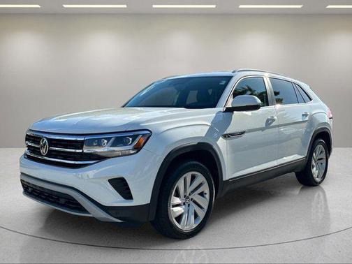 Pure White 2021 Volkswagen Atlas Cross Sport 2.0T SE w/Technology