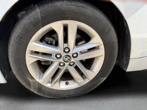 Wind Chill Pearl 2021 Toyota Corolla SE