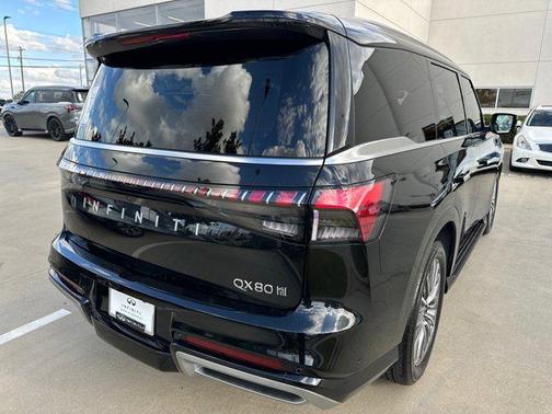 2025 INFINITI QX80 SENSORY AWD