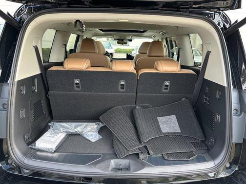 2025 INFINITI QX80 SENSORY AWD