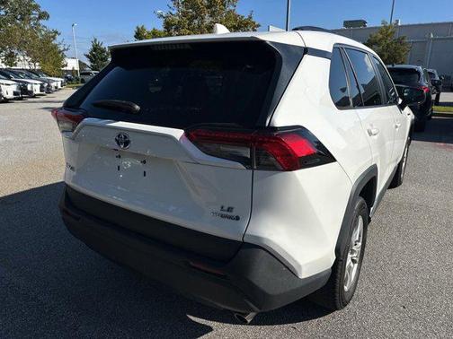 2021 Toyota RAV4 Hybrid LE
