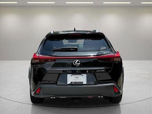 Caviar 2020 Lexus UX 200 Base