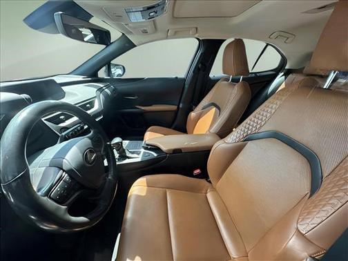 Caviar 2020 Lexus UX 200 Base