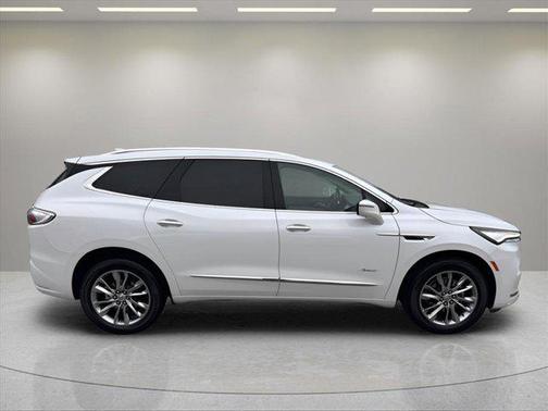 2024 Buick Enclave Avenir FWD