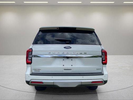 Star White Metallic Tri-Coat 2023 Ford Expedition Max Limited