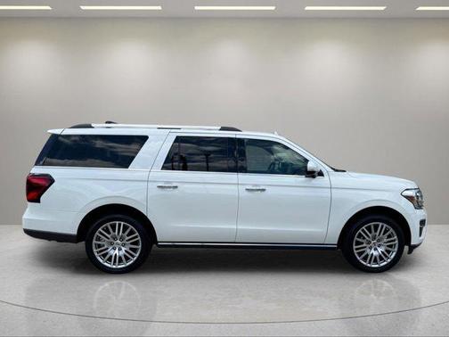 Star White Metallic Tri-Coat 2023 Ford Expedition Max Limited