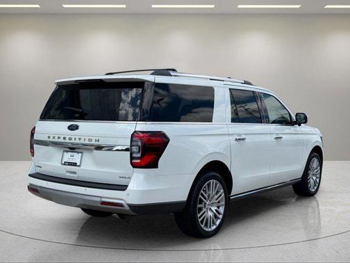 Star White Metallic Tri-Coat 2023 Ford Expedition Max Limited