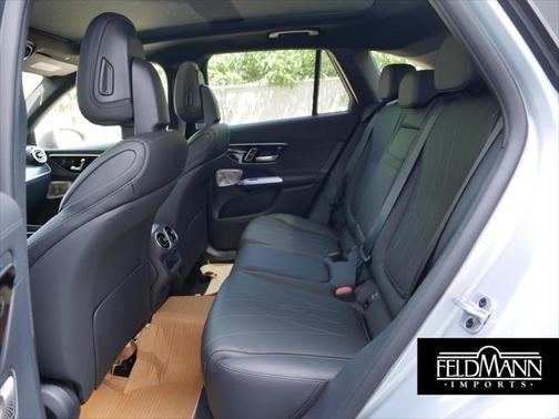 2025 Mercedes-Benz GLC 350e Base