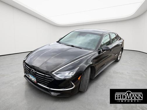Phantom Black 2022 Hyundai SONATA SE