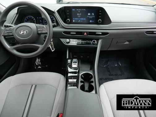 Phantom Black 2022 Hyundai SONATA SE