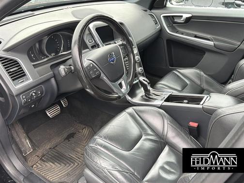 2017 Volvo XC60 T6 R-Design