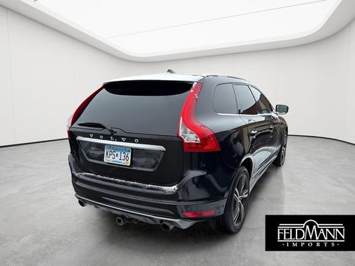 2017 Volvo XC60 T6 R-Design