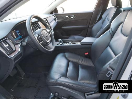 2024 Volvo S60 B5 Plus Dark Theme