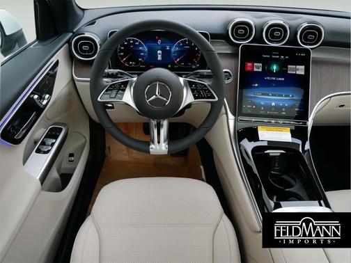 2026 Mercedes-Benz GLC 300 4MATIC