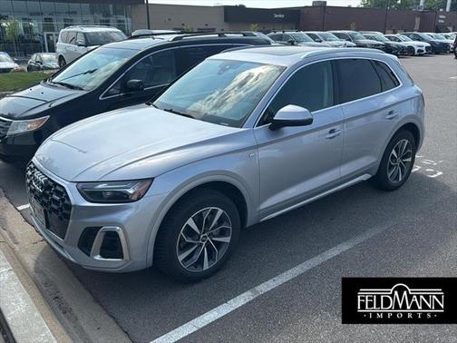 2022 Audi Q5 45 S line Premium Plus