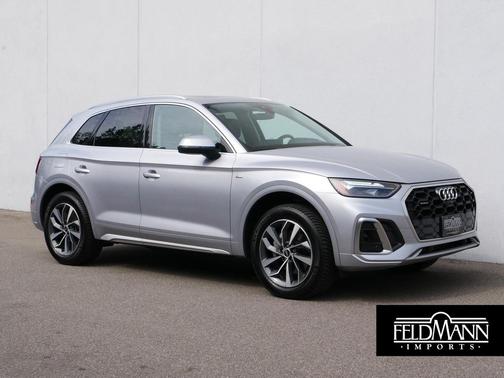 2022 Audi Q5 45 S line Premium Plus