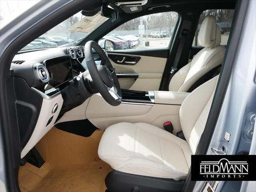 2025 Mercedes-Benz GLC 350e Base