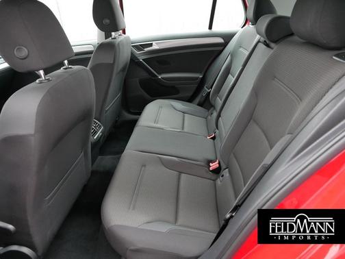 2016 Volkswagen Golf TSI S 4-Door