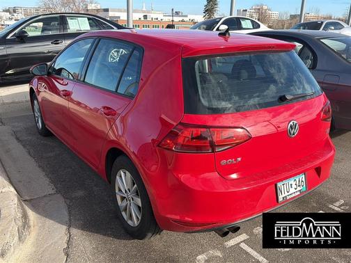 2016 Volkswagen Golf TSI S 4-Door