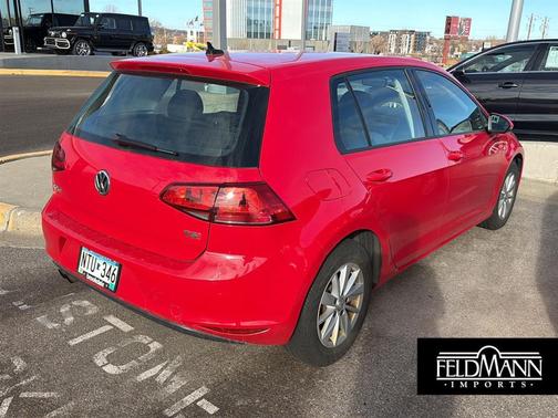 2016 Volkswagen Golf TSI S 4-Door