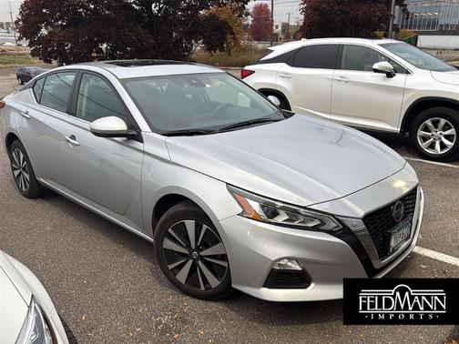 2022 Nissan Altima 2.5 SV