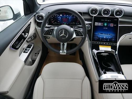 2025 Mercedes-Benz GLC 350e Base