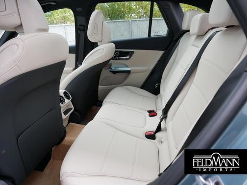 2026 Mercedes-Benz GLC 300 4MATIC