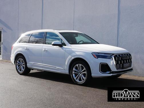 2025 Audi Q7 55 Premium Plus