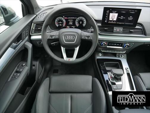 2024 Audi Q5 45 S line Premium Plus