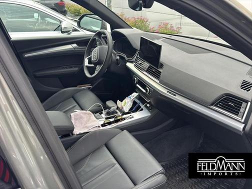 2024 Audi Q5 45 S line Premium Plus