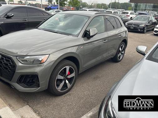 2024 Audi Q5 45 S line Premium Plus