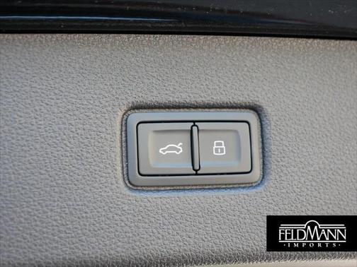 2023 Audi Q7 55 Premium