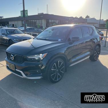 2021 Volvo XC40 T5 R-Design