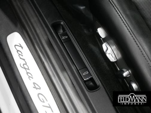 2018 Porsche 911 Targa 4 GTS