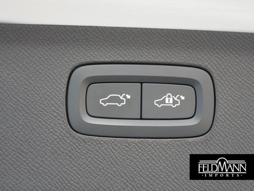 2023 Volvo XC90 B6 Ultimate 7-Seater