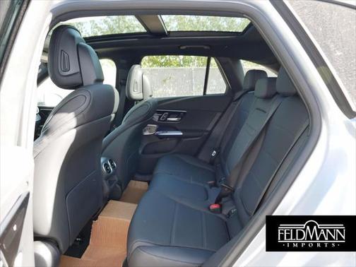 2025 Mercedes-Benz GLC 350e Base