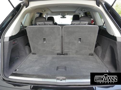 2024 Audi Q7 55 Premium Plus