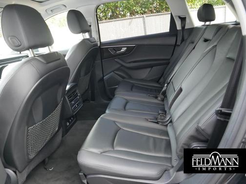 2024 Audi Q7 55 Premium Plus