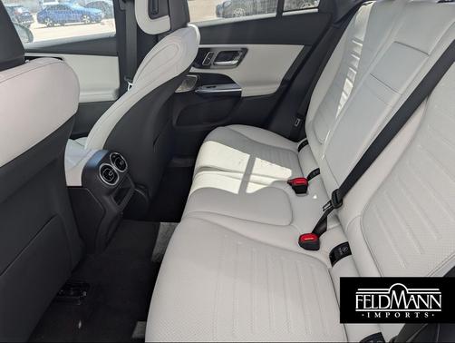 Graphite Grey Metallic 2026 Mercedes-Benz GLC 300 4MATIC