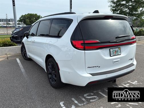 2024 Chrysler Pacifica Limited