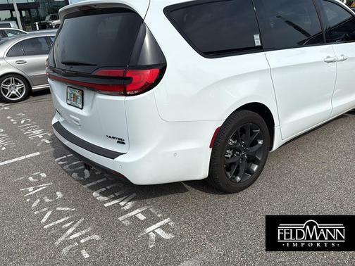 2024 Chrysler Pacifica Limited