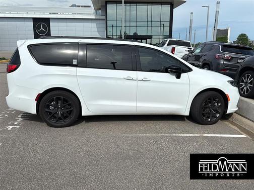 2024 Chrysler Pacifica Limited