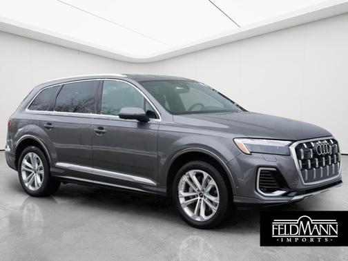 2025 Audi Q7 55 Premium Plus
