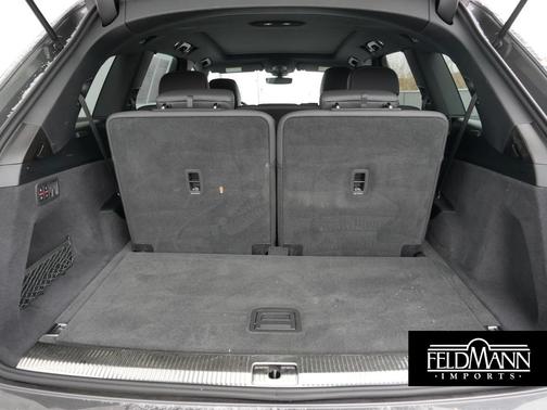 2025 Audi Q7 55 Premium Plus