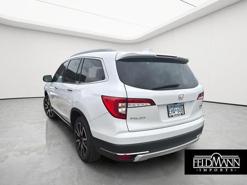 Platinum White Pearl 2020 Honda Pilot Touring 8-Passenger