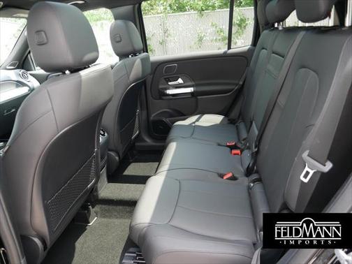 2025 Mercedes-Benz GLB 250 4MATIC