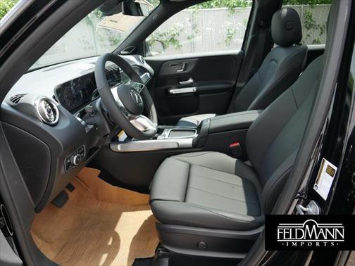 2025 Mercedes-Benz GLB 250 4MATIC